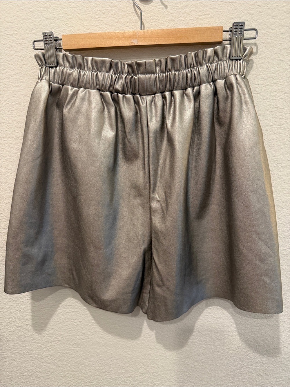 Mayoral Girls’ Metallic Silver Faux Leather Shorts Sz 16 - Picture 6 of 6